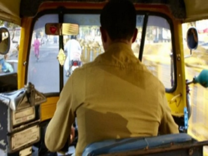 Auto driver providing food to migrant workers with money saved from marriage | महाराष्ट्र: ऑटो ड्राइवर ने अपनी शादी के लिए बचाए थे पैसे, अब प्रवासी कामगारों को भोजन कराने में कर रहा है खर्च