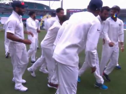 Ind vs Aus: Cheteshwar Pujara can bat, but cannot dance | Ind vs Aus: ऐतिहासिक जीत के बाद टीम इंडिया ने ऐसे मनाया जश्न, पुजारा ने किया कप्तान कोहली को निराश