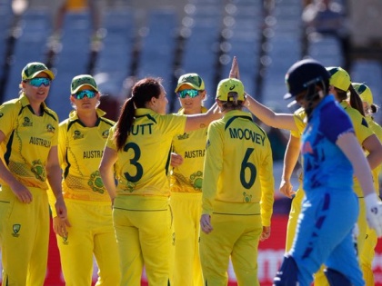 India vs Australia Women won 5 runs India lost semi-finals Broken dream Australia in final, title clash February 26 Australia added 59 runs last five overs | Ind vs Aus Semifinal: ऑस्ट्रेलिया ने फिर तोड़ दिया सपना, सेमीफाइनल में हारा भारत, 26 फरवरी को खिताबी टक्कर