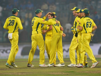 Ind vs Aus, 5th ODI: Australia beat India by 35 runs in 5th ODI and clinch the series 3-2 | Ind vs Aus: ऑस्ट्रेलिया ने दस साल बाद भारत में जीती वनडे सीरीज, टीम इंडिया की घर पर 28 महीनों में पहली सीरीज हार
