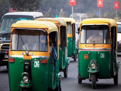 Delhi Hike in auto-rickshaw fare comes into force today hiked by 18%, commuters to shell out Rs 1.5/km | दिल्ली में ऑटो-रिक्शा किराये में बढ़ोतरी आज से लागू, जानें कितान महंगा हुआ किराया