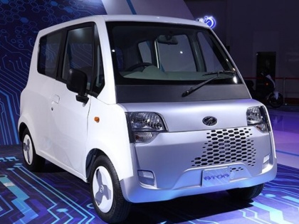 Mahindra teases Atom electric vehicle launch likely next year | आ रही है महिंद्रा की 'एटम', बनेगी देश की पहली इलेक्ट्रिक क्वॉड्रिसाइकल, ये है कीमत और फीचर्स