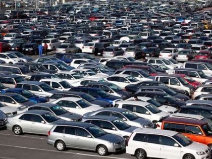 Automobile sales crash 23.5 percent in August, worst decline in a month since 1997-98 | ऑटोमोबाइल सेक्टर में 19 सालों का सबसे बुरा दौर, अगस्त में घटी 31.57 परसेंट वाहनों की बिक्री