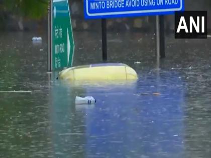 Delhi Waterlogging today Autorickshaw drowns on Minto Road video viral | Delhi Waterlogging: मिंटो रोड पर डूबा ऑटोरिक्शा, बाल-बाल बचा ड्राइवर; वीडियो देख कांप जाएगी रूह Delhi Waterlogging today Autorickshaw drowns on Minto Road video viral | Delhi Waterlogging: मिंटो रोड पर डूबा ऑटोरिक्शा, बाल-बाल बचा ड्राइवर; वीडियो देख कांप जाएगी रूह