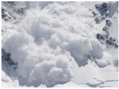 Jammu and Kashmir weather: snowfall warning cold wave Avalanche | जम्मू-कश्मीर में अगले पांच दिनों तक रहेगा 'दहशत' का माहौल, क्योंकि स्नो सुनामी की चेतावनी