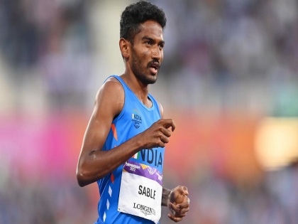 Asian Games 2023: Athlete Avinash Sable wins gold medal in Men's 3000 meters Steeplechase | Asian Games 2023: एथलीट अविनाश साबले ने पुरुषों की 3000 मीटर स्टीपलचेज़ में स्वर्ण पदक जीता