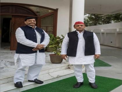 Shivpal Singh Yadav is angry for not being invited SP Legislature Party meeting said was waiting for 2 days after canceling all programs | UP: समाजवादी पार्टी में फूट? सपा विधायक दल की बैठक से दूर रहे शिवपाल सिंह यादव, जानें पूरा मामला
