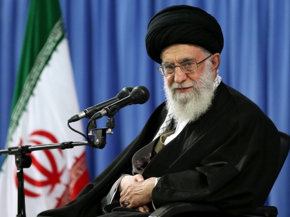 Iran will never surrender before America against his supremacy | ईरान अमेरिकी अपमान के आगे नहीं झुकेगा : अयातुल्लाह खामनेई