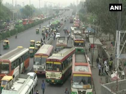 New Delhi News new lane driving rules implemented in Delhi from tomorrow Rs 10000 will be fined for breaking the law overtaking | Alert: दिल्ली में कल से लागू हुआ लेन ड्राइविंग के नए नियम, कानून तोड़ने और ओवरटेक करने पर देने होंगे 10,000 रुपए जुर्माना
