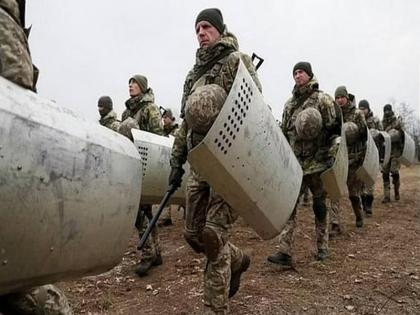 Russia Ukraine Crisis our forces still control major cities claims Ukraine President promise amid war Putin not impose martial law in Russia | प्रमुख शहरों पर यूक्रेनी बलों का अभी भी नियंत्रण बरकरार- युद्ध के बीच यूक्रेनी राष्ट्रपति का दावा; पुतीन रूस में नहीं लगाएंगे मार्शल लॉ