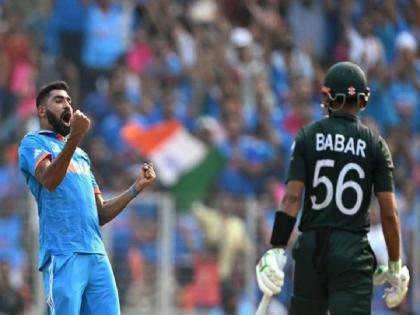 IND vs PAK Babar Azam hits first ODI fifty against India in World Cup 2023 match | IND vs PAK: पाक कप्तान बाबर आजम ने विश्वकप में भारत के खिलाफ लगाया अपना पहला अर्धशतक