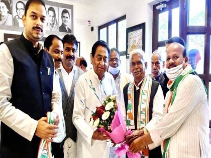 Cong Leader Slams Kamal Nath For Inducting Godse Follower Babulal Chaurasia In Party | गोडसे समर्थक बाबूलाल चौरसिया को कांग्रेस की सदस्यता दिलाए जाने पर निशाने पर आये कमलनाथ