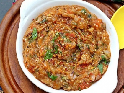 How to cook 'Baigan Ka Bharta' at home | ऑफिस लंच-बॉक्स के लिए झट-पट बनाएं बैंगन का भरता