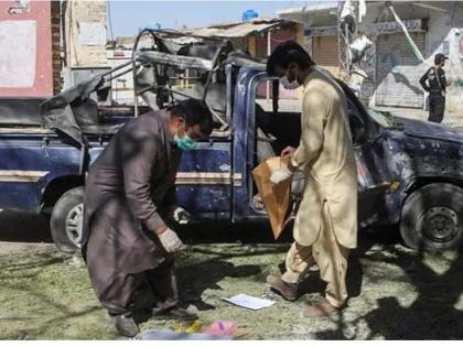 Balochistan Pakistan 2 attacks, 8 killed and 17 injured IED explodes near police vehicle | बलूचिस्तान पाकिस्तान: 2 हमले, 8 की मौत और 17 घायल?, पुलिस वाहन के पास फटा आईईडी Balochistan Pakistan 2 attacks, 8 killed and 17 injured IED explodes near police vehicle | बलूचिस्तान पाकिस्तान: 2 हमले, 8 की मौत और 17 घायल?, पुलिस वाहन के पास फटा आईईडी