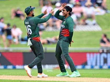 New Zealand vs Bangladesh, 3rd ODI 2023 Bangladesh's first ODI win against NZ in New Zealand Bangladesh won by 9 wkts nz all out 98 bang won 15-1 over Will Young Player of the Series Tanzim Hasan Sakib Player of the Match | New Zealand vs Bangladesh 2023: न्यूजीलैंड में 'नागिन डॉस', पहली वनडे जीत, कीवी टीम 98 पर ढेर, 15.1 ओवर में जीता बांग्लादेश, जानें प्लेयर ऑफ द मैच और सीरीज कौन