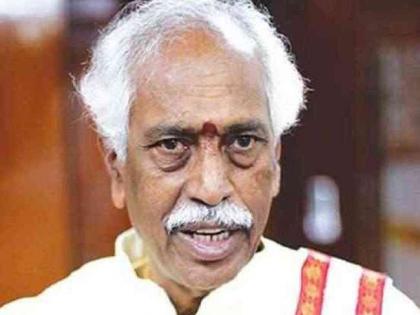 Himachal Pradesh Governor Bandaru Dattatreya's car crashes, narrowly escapes in Telangana | तेलंगाना में हिमाचल प्रदेश के राज्यपाल बंडारू दत्तात्रेय की कार दुर्घटनाग्रस्त, बाल-बाल बचे