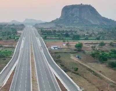 Bangalore-Mysuru Expressway total of 308 accidents since inauguration in March 100 people died in four months Home Minister g parameshwara said 335 injured | Bangalore-Mysuru Expressway: मार्च में उद्घाटन के बाद से कुल 308 दुर्घटनाएं, बेंगलुरु-मैसूर एक्सप्रेस-वे पर चार माह में 100 लोगों की मौत, गृहमंत्री परमेश्वर ने कहा-335 घायल Bangalore-Mysuru Expressway total of 308 accidents since inauguration in March 100 people died in four months Home Minister g parameshwara said 335 injured | Bangalore-Mysuru Expressway: मार्च में उद्घाटन के बाद से कुल 308 दुर्घटनाएं, बेंगलुरु-मैसूर एक्सप्रेस-वे पर चार माह में 100 लोगों की मौत, गृहमंत्री परमेश्वर ने कहा-335 घायल