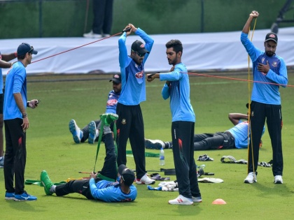 Ind vs Ban, 2nd Test: Bangladesh pacers practicing with wet balls before day-night Test vs India | टीम इंडिया को हराने के लिए बांग्लादेशी टीम अपना रही है धोनी का फॉर्मूला, कोच ने गेंदबाजों को दिया ये साफ निर्देश