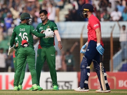 Bangladesh vs England, 1st T20I 2023 Bangladesh won 6 wkts lead 1-0 Najmul Hossain Shanto Player of the Match | Bangladesh vs England 2023: 12 गेंद पहले 6 विकेट से जीते, बांग्लादेश ने इंग्लैंड को दिया झटका, सीरीज में 1-0 से आगे