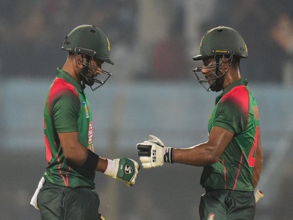 Bangladesh beat Zimbabwe in 2nd odi by 7 wickets to seal series | लिटन दास-इमरुल कायेस की जोरदार बैटिंग, बांग्लादेश ने जिम्बाब्वे पर बड़ी जीत के साथ वनडे सीरीज जीती