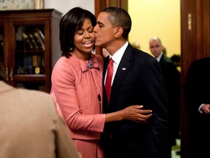 former us president barack obama wishes wife michelle obama on their 26th wedding anniversary in hindi | बराक ओबामा ने शादी की 26वीं सालगिरह पर मिशेल को किया स्पेशल विश, दिया ये खास मैसेज