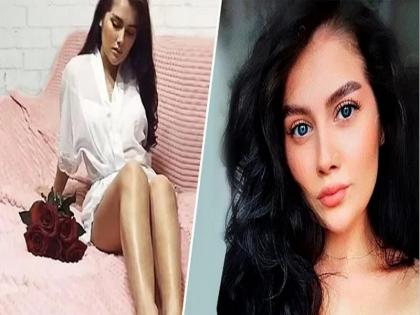 russian: Mobile phone dropped on charging in bathtub, woman died due to electric shock | बाथटब में गिरा चार्जिंग पर लगा मोबाइल फोन, करंट लगने से महिला की हुई मौत