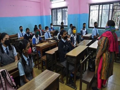 news maharashtra Schools all classes open Pune February 7 Deputy CM Ajit Pawar said vaccine shortage area overcome covid19 | महाराष्ट्र: पुणे में सात तारीख से खुल जाएंगे सभी कक्षाओं के स्कूल-कॉलेज, डिप्टी सीएम अजीत पवार ने कहा जल्द दूर होगी इलाके में वैक्सिन की कमी
