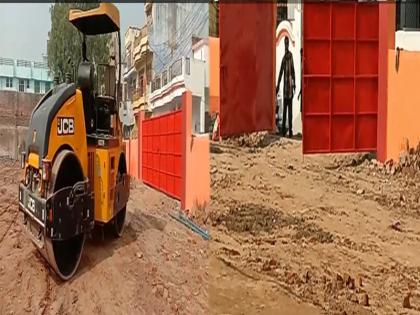 uttar pradesh news cm yogi will visit prayagraj to bhumi pujan on land from criminal leader atiq ahmed illegal possession | बाहुबली अतीक अहमद के कब्जे से मुक्त कराई गई जमीन पर बनेंगे गरीबों के लिए 75 फ्लैट, प्रयागराज में आज भूमि पूजन करेंगे सीएम योगी uttar pradesh news cm yogi will visit prayagraj to bhumi pujan on land from criminal leader atiq ahmed illegal possession | बाहुबली अतीक अहमद के कब्जे से मुक्त कराई गई जमीन पर बनेंगे गरीबों के लिए 75 फ्लैट, प्रयागराज में आज भूमि पूजन करेंगे सीएम योगी