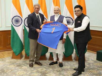 Narendra Modi Meet Champions BCCI Secretary Jay Shah President Roger Binny presented 'Namo 1' jersey Prime Minister Narendra Modi see pics video | Narendra Modi Meet Champions: 'नमो 1' जर्सी भेंट, जय शाह और रोजर बिन्नी ने प्रधानमंत्री नरेंद्र मोदी से की मुलाकात, देखें वीडियो