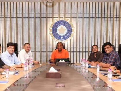 Team India Selectors BCCI needs 2 male and 4 female selectors experience playing 7 Tests or 30 first-class matches know process Ajit Agarkar's committee  | Team India Selectors: 7 टेस्ट या 30 प्रथम श्रेणी मैच खेलने का अनुभव, बीसीसीआई को चाहिए 2 पुरुष और 4 महिला चयनकर्ता, जानें प्रोसेस और कब है अंतिम डेट