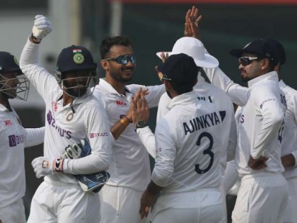 IND vs NZ Axar Patel five wickets Tom Latham out 95 Will Young out 89  st (sub)Srikar Bhara india ahead 80 runs | IND vs NZ: अक्षर पटेल का 'पंच', न्यूजीलैंड के सलामी बल्लेबाज शतक से चूके, सब्सिट्यूट विकेटकीपर ने रचा इतिहास, भारत 80 रन आगे