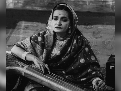 Mallika-e-ghazal begum akhtar birthday today begum akhtar birth anniversary | Begum Akhtar Birth Anniversary: मल्लिका-ए-ग़ज़ल बेगम अख्तर इस वजह से 5 साल नहीं गा पाईं थी गाना, जानिए उनकी जिंदगी के चुनिंदा किस्से
