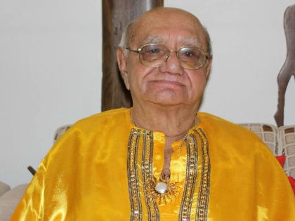 Renowned astrologer Bejan Daruwalla passes away at 89, Gujarat CM tweets condolences | कोरोना वायरस ने ली जाने-माने ज्योतिष बेजान दारूवाला की जान, किया था मोदी के पीएम बनने और संजय गांधी की दुर्घटना में मौत की भविष्यवाणी