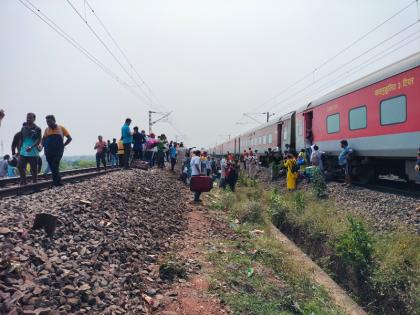 Bengaluru-Kamakhya Express derailed: Bengaluru-Kamakhya Express derailed in Odisha, one person died, seven injured | Bengaluru-Kamakhya Express derailed: ओडिशा में बेंगलुरु-कामाख्या एक्सप्रेस पटरी से उतरी, एक व्यक्ति की मौत, सात घायल