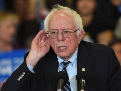 Bernie Sanders Had Heart Attack, His Doctors Say as He Leaves Hospital | अमेरिका: बर्नी सैंडर्स को पड़ा दिल का दौरा, राष्ट्रपति चुनाव के लिए उम्मीदवारी की दौड़ से हटे