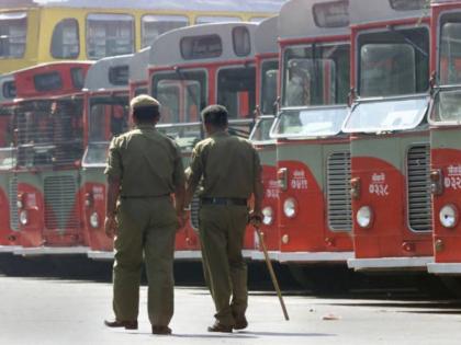 Exclusive: uniform taking Maharashtra ST employees with disinterest, dress cost from 20 crores to 73 crores | एक्सक्लूसिव: बेरुखी के साथ एसटी कर्मचारी ले रहे गणवेश, 20 करोड़ से 73 करोड़ हुई ड्रेस की लागत Exclusive: uniform taking Maharashtra ST employees with disinterest, dress cost from 20 crores to 73 crores | एक्सक्लूसिव: बेरुखी के साथ एसटी कर्मचारी ले रहे गणवेश, 20 करोड़ से 73 करोड़ हुई ड्रेस की लागत