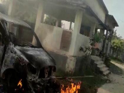 Bihar 3 police vehicles torched by mob, one police personnel killed in Bettiah | बिहार के बेतिया में भीड़ ने जमकर काटा बवाल, पुलिस की तीन गाड़ियां जलाई, एक पुलिसकर्मी की मौत, जानें पूरा मामला