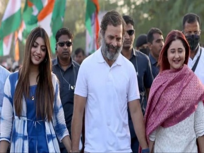 Money given to film personalities to walk with Rahul Gandhi in Bharat Jodo Yatra, Nitesh Rane's big allegation | भारत जोड़ो यात्रा में कलाकारों को राहुल गांधी के साथ चलने के लिए दिए गए पैसे, नितेश राणे का बड़ा आरोप