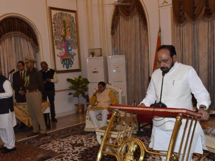Madhya Pradesh:Gopal Bhargava made Protem Speaker of Assembly, Governor administered oath | Madhya Pradesh:गोपाल भार्गव को बनाया विधानसभा का प्रोटेम स्पीकर, राज्यपाल ने दिलाई शपथ