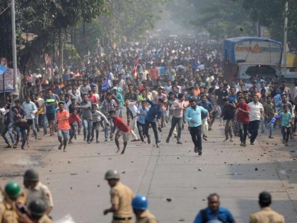 Koregaon Bhima Violence: Activists Were Mobilising Dalits to Overthrow Government Says Police | भीमा कोरेगांव हिंसाः पुलिस का दावा-सामाजिक कार्यकर्ता सरकार को उखाड़ फेंकने के लिए दलितों को कर रहे थे लामबंद