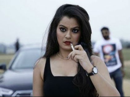 Bhojpuri actress Nidhi Jha bold avtar in Movie Gangster Dulhania | भोजपुरी में तहलका मचाने आ गई नई हीरोइन, 'गैंगस्टर दुल्हनियां' के ट्रेलर में दिखा बोल्ड अवतार