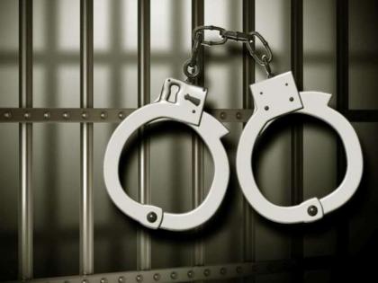 bhopal 3.5 year old girl raped by bus driver school car female attendant supported mp police arrests | MP: 3.5 साल की छात्रा से बस ड्राइवर ने स्कूल गाड़ी में किया रेप, महिला अटेंडेंट ने दिया साथ, गिरफ्तार