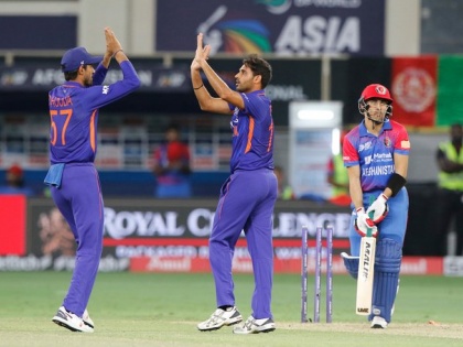 Ind vs Afg Asia Cup 2022 India won 101 runs virat kohli 71 Bhuvneshwar Kumar 4 runs 5 wickets | Ind vs Afg Asia Cup 2022: भारत ने अफगानिस्तान को 101 रन से हराया, विराट का 71वां शतक और भुवी का पंच