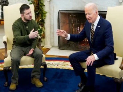 Joe Biden mistakenly calls Zelenskyy 'Vladimir' at NATO Summit, watch video | जो बाइडन से हुई फिर गलती, यूक्रेन के राष्ट्रपति जेलेंस्की को 'व्लादिमीर' कहकर किया संबोधित, देखें वीडियो