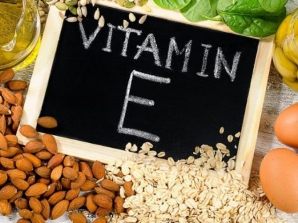 Vitamin-E for hair: Benefits, uses, sources, how to use vitamin-e for hair | रूखे, बेजान बालों को रिपेयर करने का एक्सपर्ट है विटामिन-ई, इन 4 चीजों में उपलब्ध