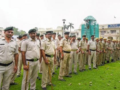 Manish Kashyap YouTuber Manish Kashyap judicial custody spoke media four policemen including Assistant Sub Inspector suspended bihar police patna | Manish Kashyap: न्यायिक हिरासत में बंद यूट्यूबर मनीष कश्यप ने मीडिया से बात की, सहायक अवर निरीक्षक सहित चार पुलिसकर्मी निलंबित, वजह