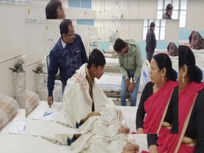 Boy reached for 12th exam in Bihar found himself alone among 500 girls fainted | परीक्षा हॉल में 500 लड़कियों के बीच 'फंसा' अकेला युवक, हुआ कुछ ऐसा की उड़ गए सबके होश