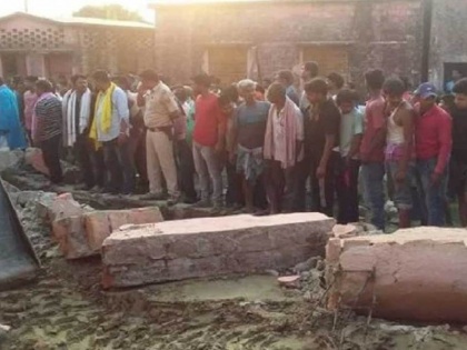 bihar khagaria accident 10 people died after school wall collapses 8 bodies removed so far relief intensified | खगड़िया में स्कूल की दीवार गिरने से 10 से ज्यादा लोगों की मौत, अभी तक 8 शवों को निकला गया, राहत तेज