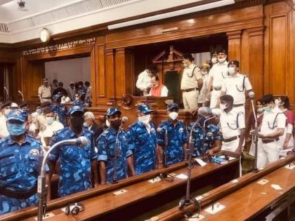 Bihar Legislative Assembly rjd congress cpim CM Nitish sacked Tejashwi yadav Opposition MLA not go to the House for next five years | बिहार विधानसभाः विपक्ष ने संचालित किया सदन, सीएम नीतीश बर्खास्त, तेजस्वी बोले- अगले पांच साल तक सदन नहीं जाएंगे विपक्षी विधायक Bihar Legislative Assembly rjd congress cpim CM Nitish sacked Tejashwi yadav Opposition MLA not go to the House for next five years | बिहार विधानसभाः विपक्ष ने संचालित किया सदन, सीएम नीतीश बर्खास्त, तेजस्वी बोले- अगले पांच साल तक सदन नहीं जाएंगे विपक्षी विधायक