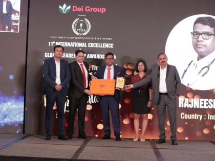 Chiropractor Dr Rajneesh Kant honoured Asia Book of Records in Dubai bihar ara bhojpur | बिहारः एशिया बुक ऑफ रिकॉर्ड से सम्मानित डॉक्टर रजनीश कांत